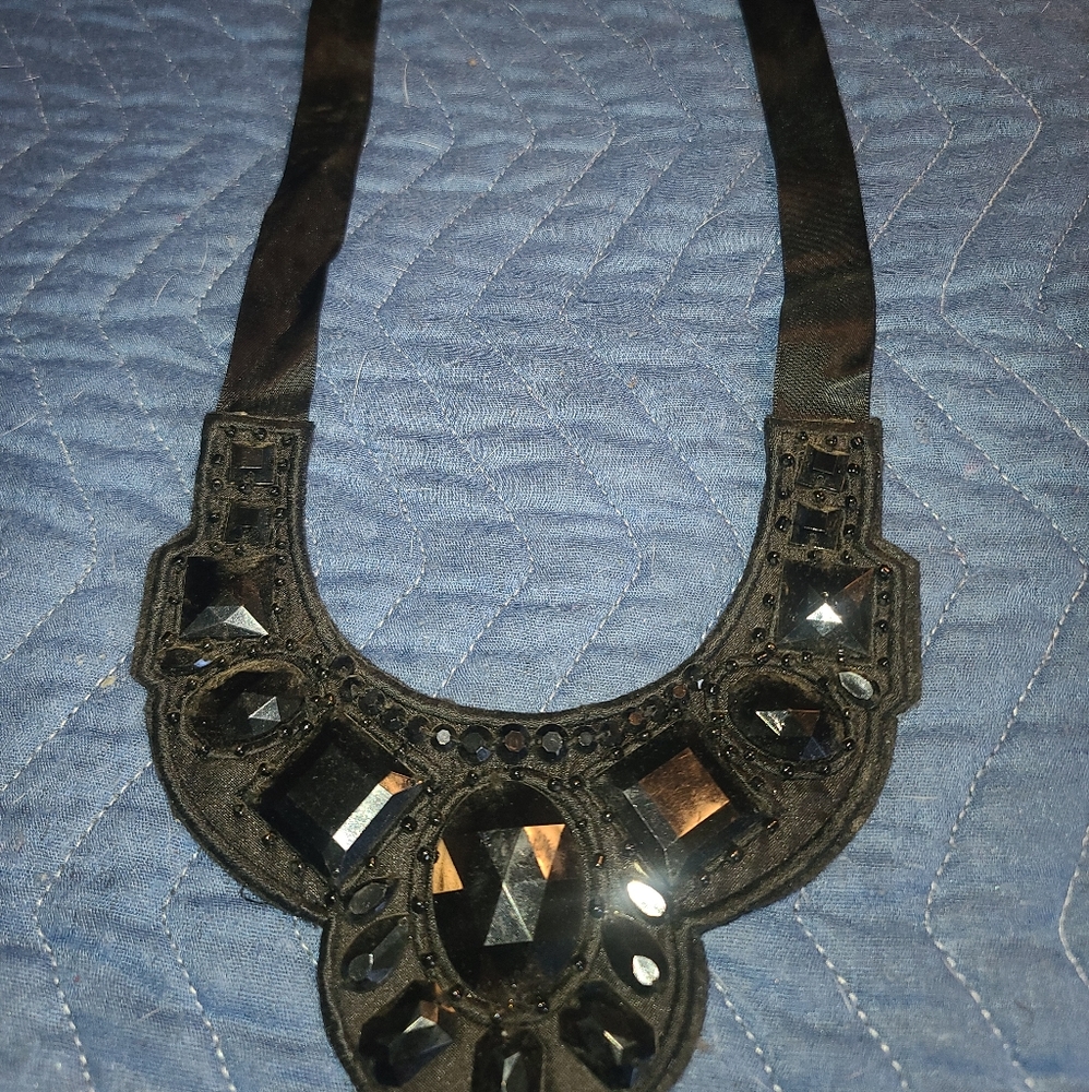 Necklace - Picture 1 of 1